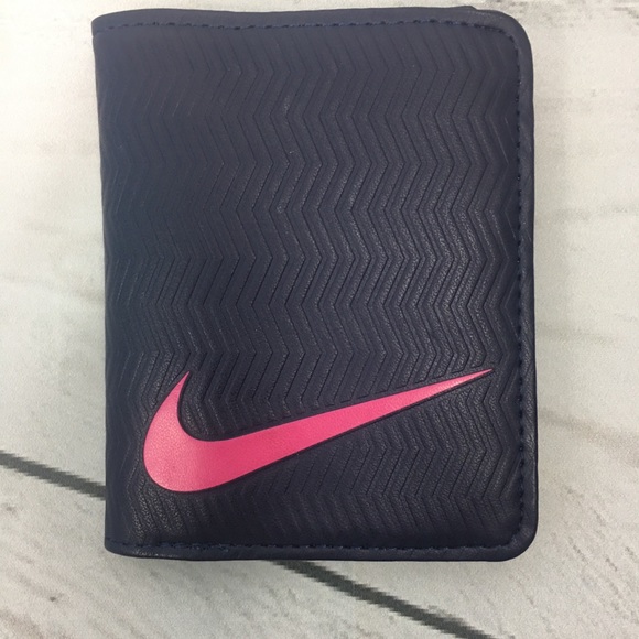 nike wallet for ladies